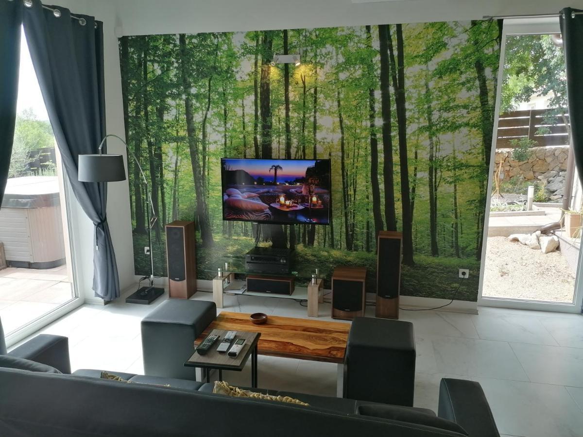 The Forest House Krk 2 Kras Luaran gambar