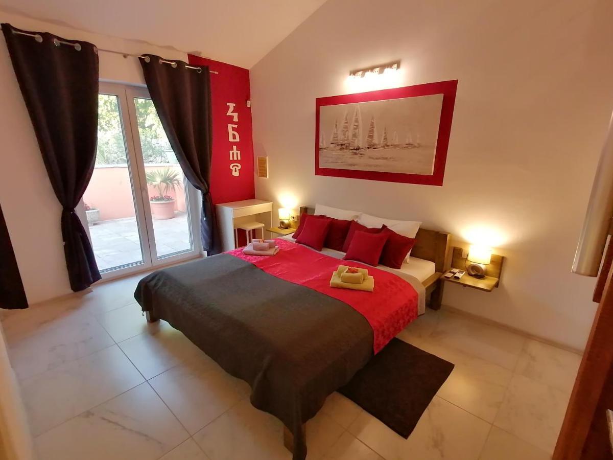 The Forest House Krk 2 Kras Luaran gambar
